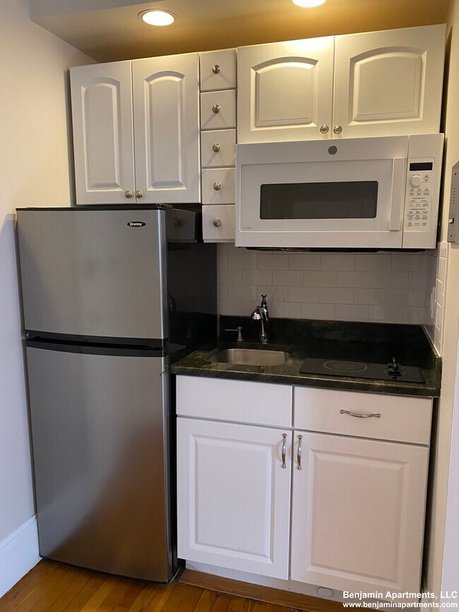 Photo - 226 Newbury St Unidad 31