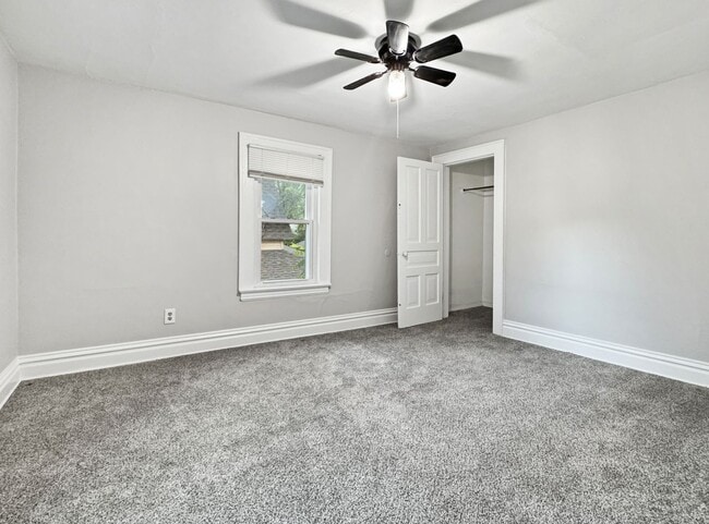 1400 Lafayette Ave NE