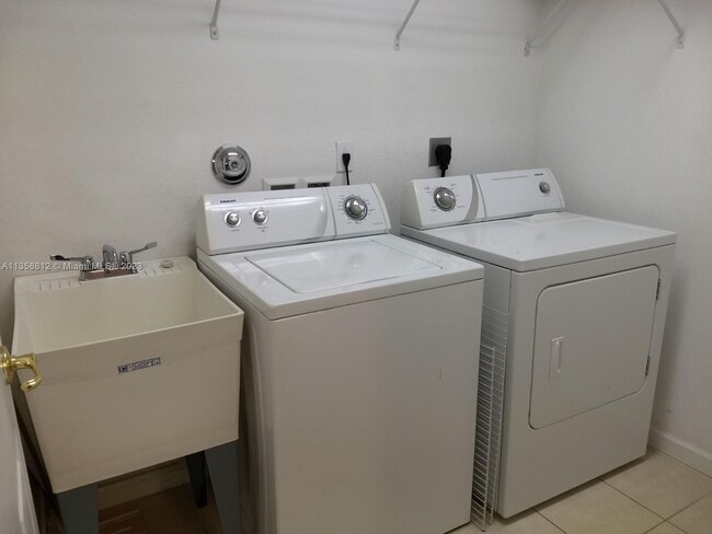 Photo - 2904 Hidden Hills Rd