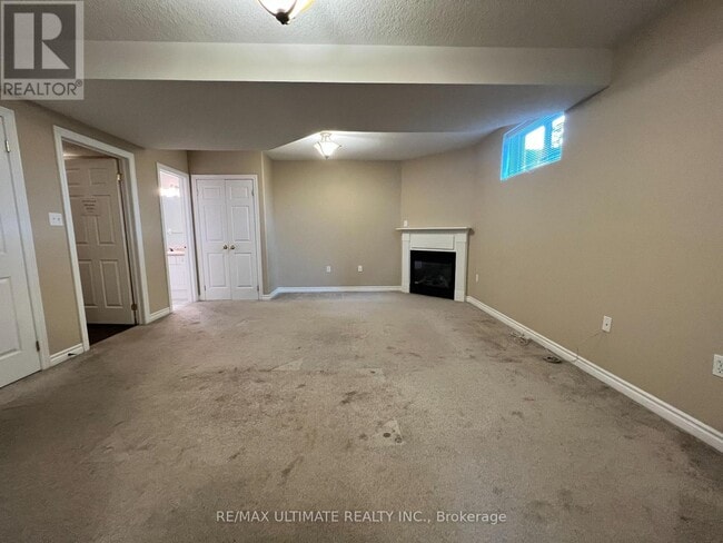 Photo - 209 Dunsmore Ln