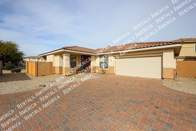 Building Photo - 2218 N 135th Dr