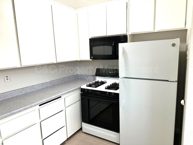 Photo - 2231 Morell St