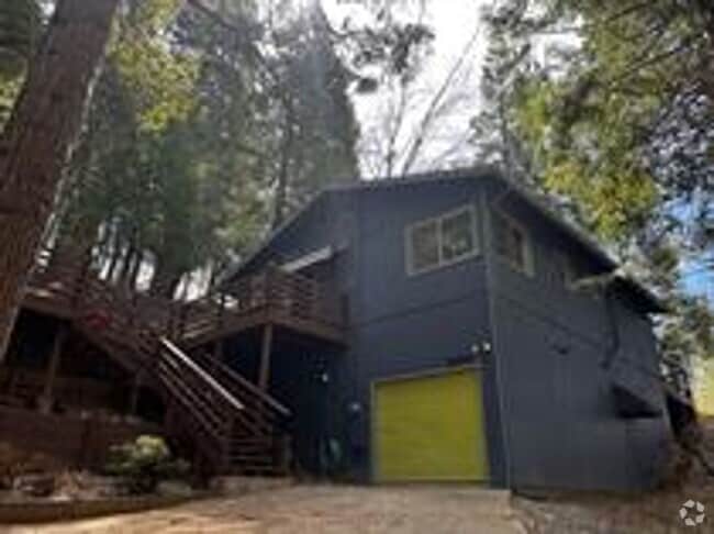Building Photo - Affordable Mi Wuk Home