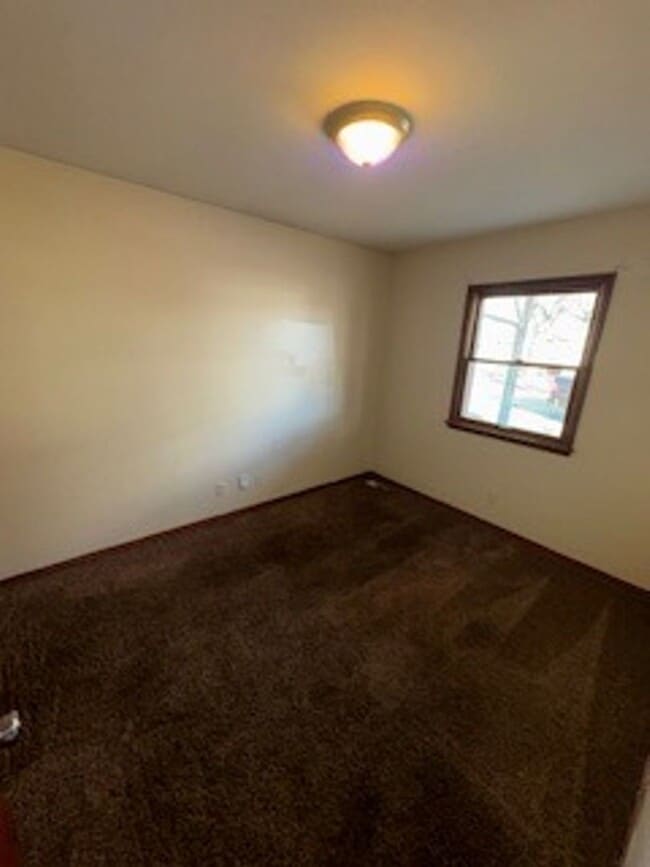 Photo - 1813 S Kerth Ave
