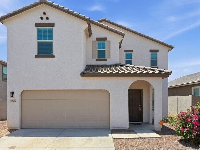 Building Photo - Home in Litchfield Park at Canyon Views! 5bd 4.5ba