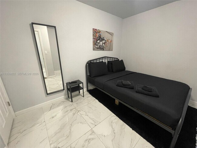 Photo - 2240 Simms St Unidad 1