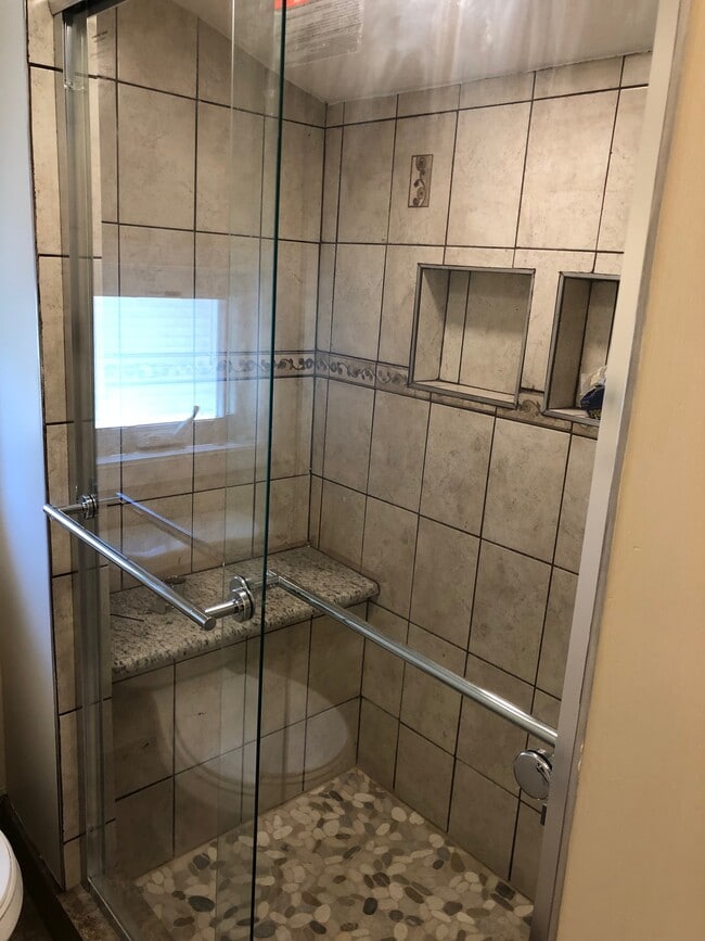 Shower - 34 W Spring Ave Unit 3