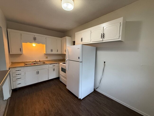 Photo - 3966-3966 Minnehaha Ave Unit 3964 1/2