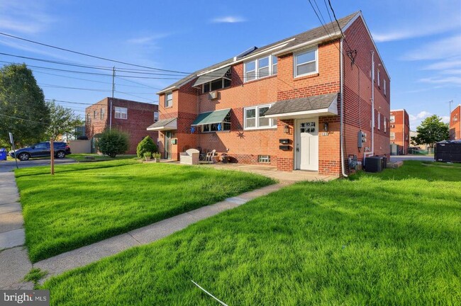 121 Rutledge Ave Unit B
