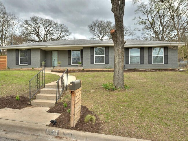 1601 Elmira Rd