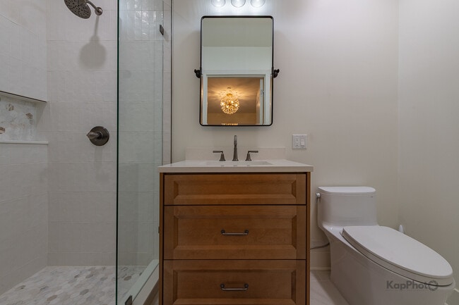 Photo - 1117 W Monroe St