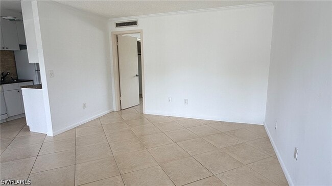 Photo - 3250 10th St N Unidad B2