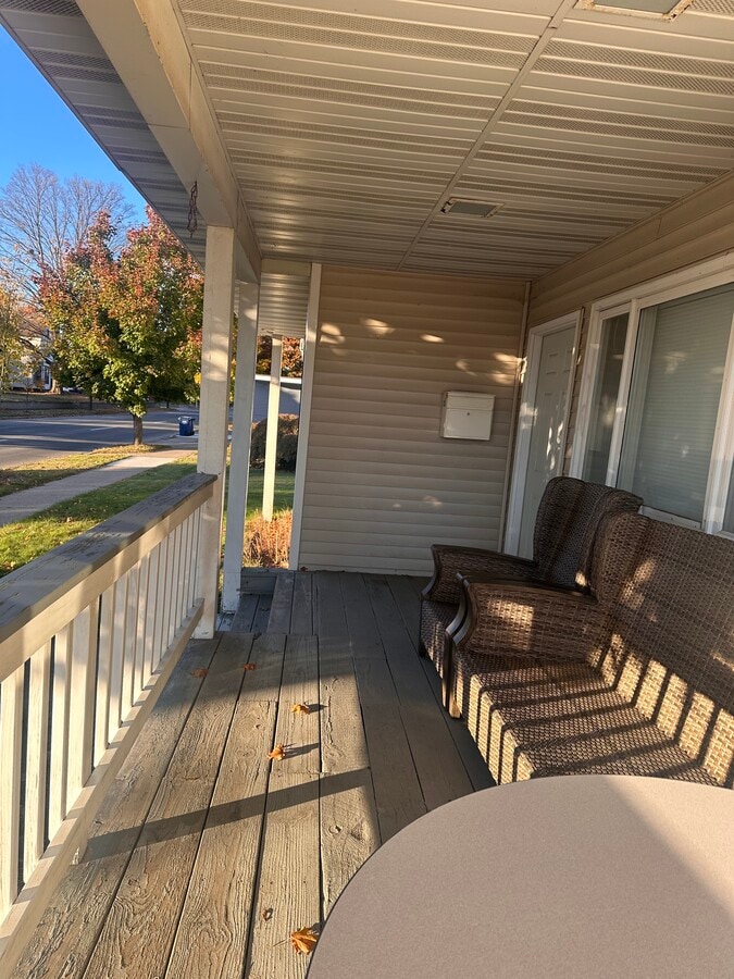 Photo - 608 Brown St