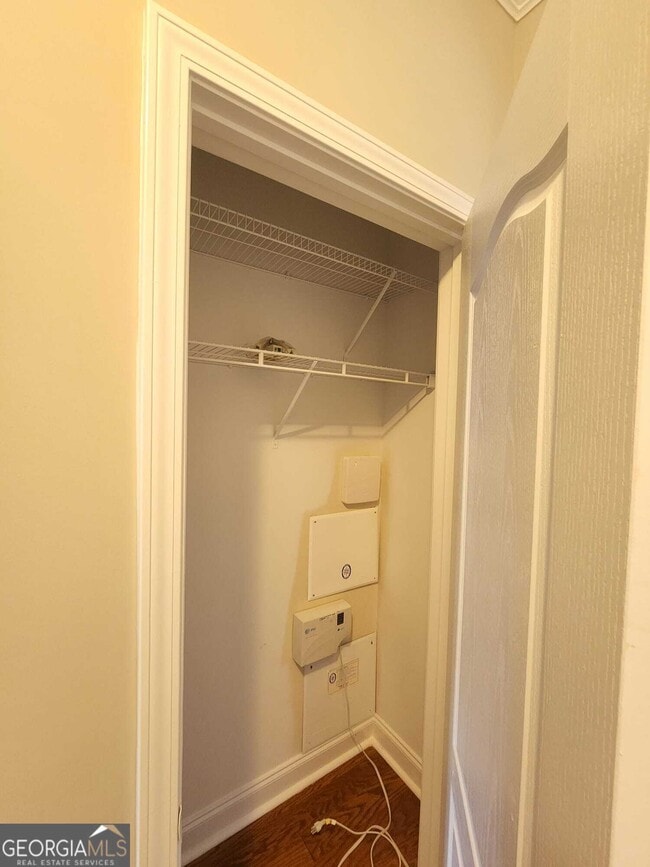 Photo - 5520 Casey Valley Way