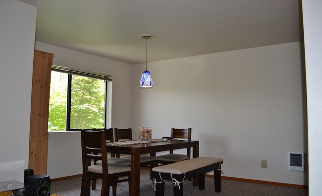 Photo - Hawthorne Place