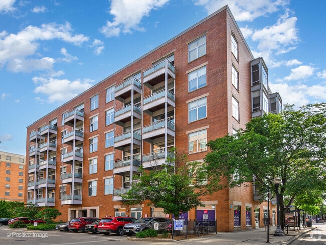 Building Photo - 949 W Madison St Unit B409 Rental