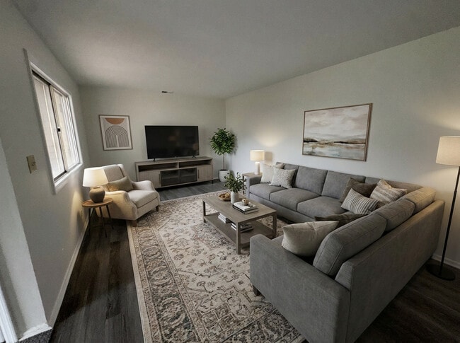 Photo - 10 Fernwood Dr Unit 10G