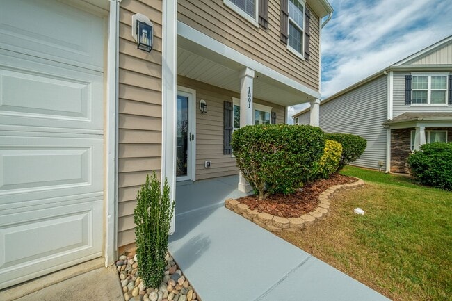 Photo - 1301 Waldridge Ct