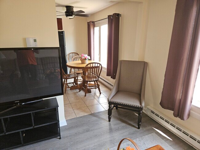 Photo - 1A Van Buren Ave Unit First Floor