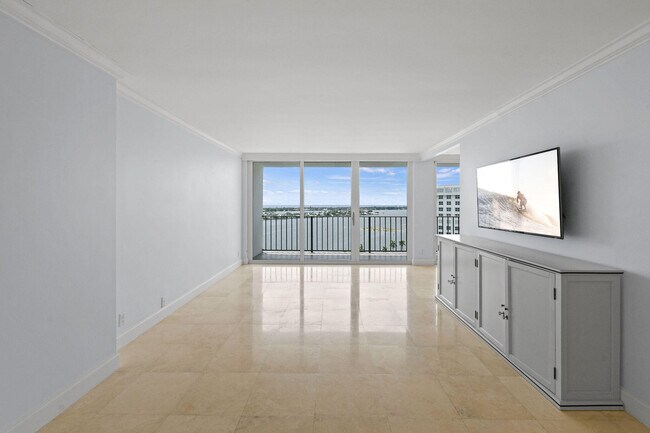 Photo - 1701 S Flagler Dr Unidad 1706