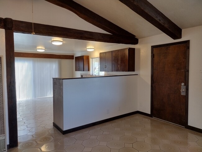 Photo - 2913 Roosevelt Ln