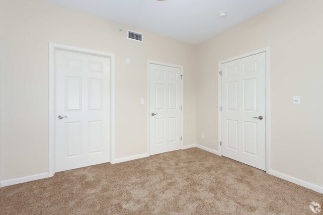 2BR, 2BA - 1,040SF - Primary Bedroom