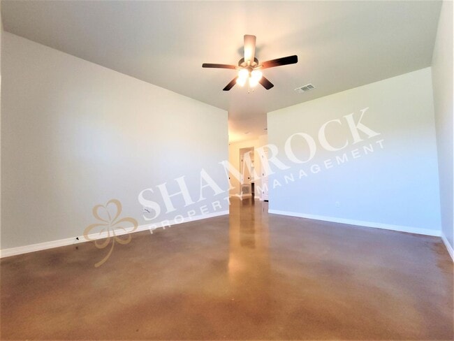 Photo - 1002 Sparrow Cove