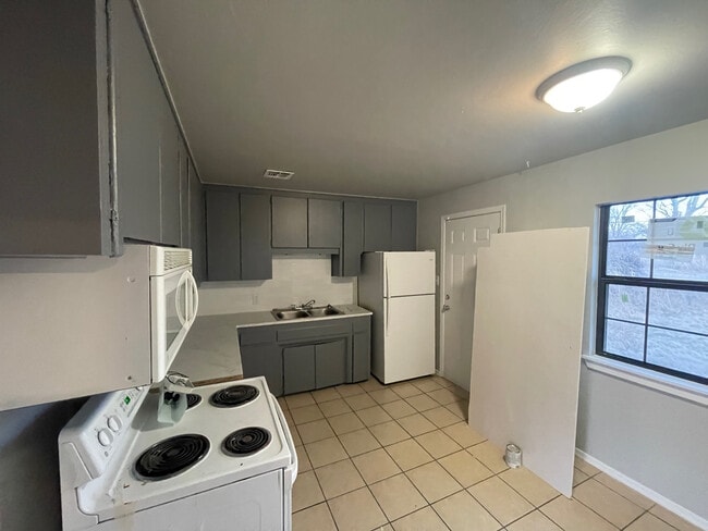 Photo - 4006 Dogwood Dr