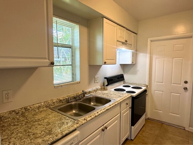 Photo - 1208 NW 6th Ave