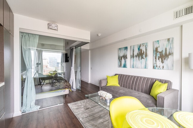 Building Photo - 155 Yorkville Ave Unit SI ID1505546P