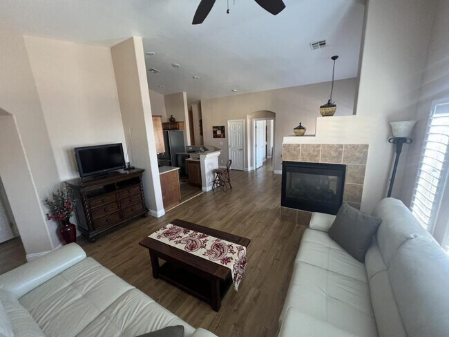 Photo - 8785 Traveling Breeze Ave