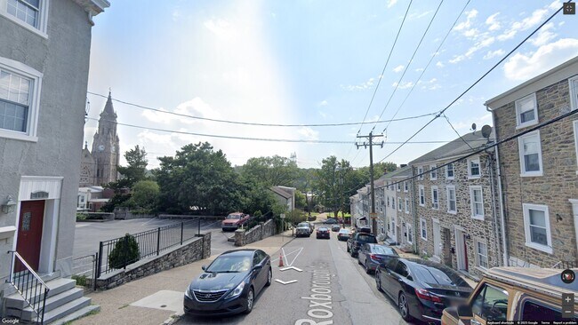 Photo - 163 Roxborough Ave
