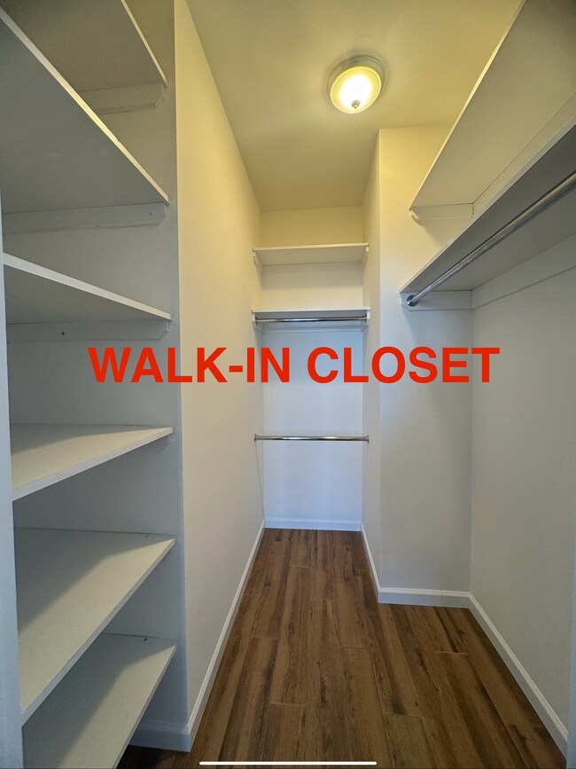 Building Photo - 1829 26th Ave Unit 3 Rental