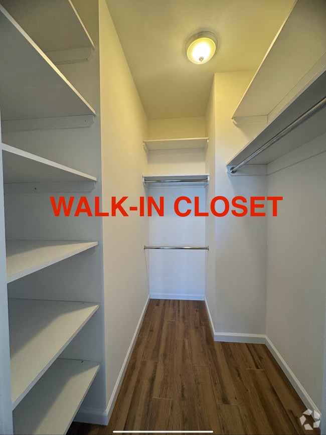 Building Photo - 1829 26th Ave Unit 3 Rental