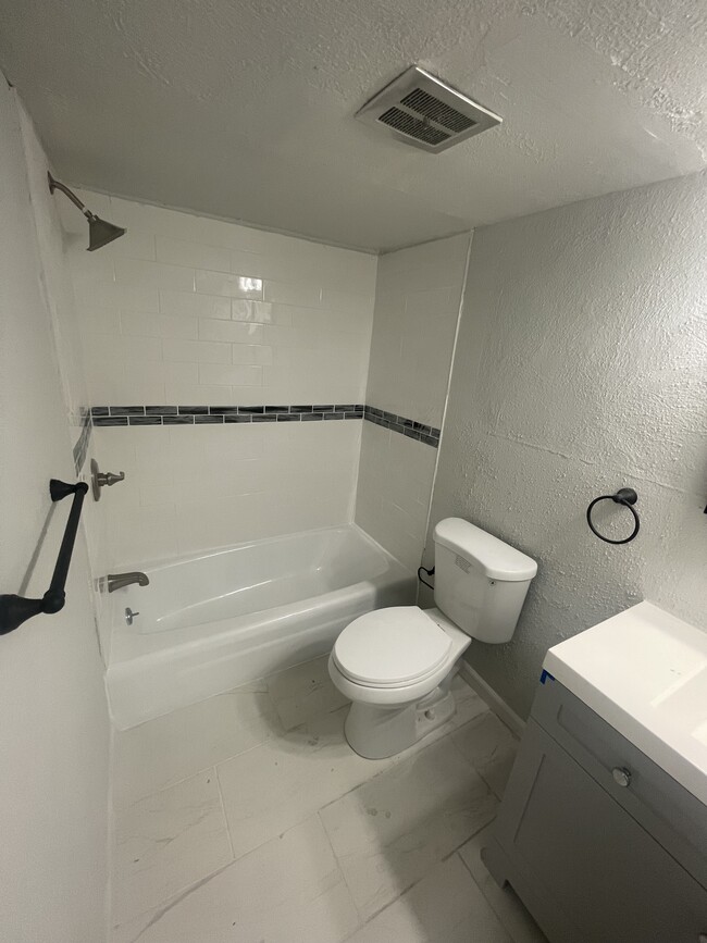 Photo - Governor Printz Apartments