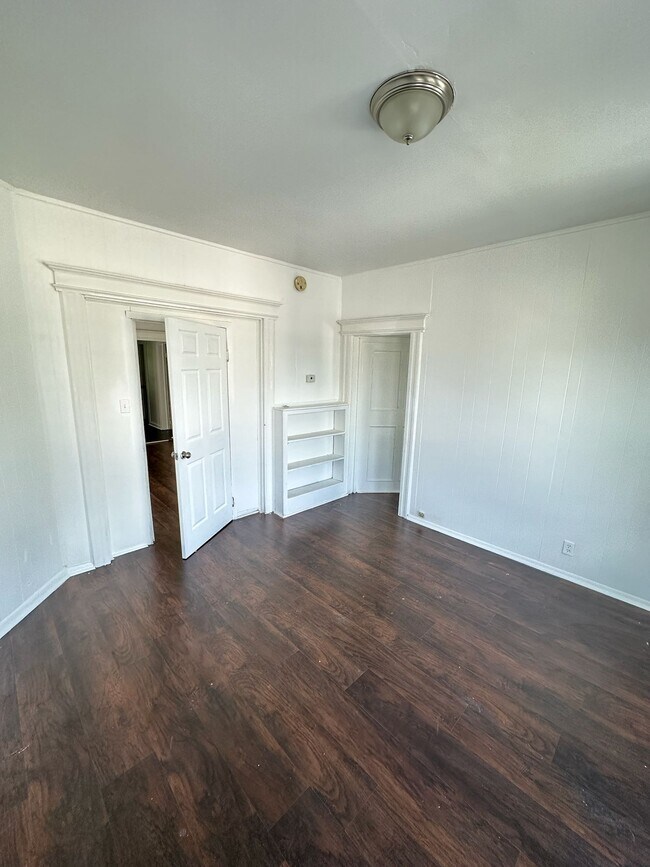 Photo - 309 Ellis Ave