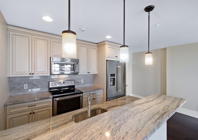 510 Broadway Unit 3H