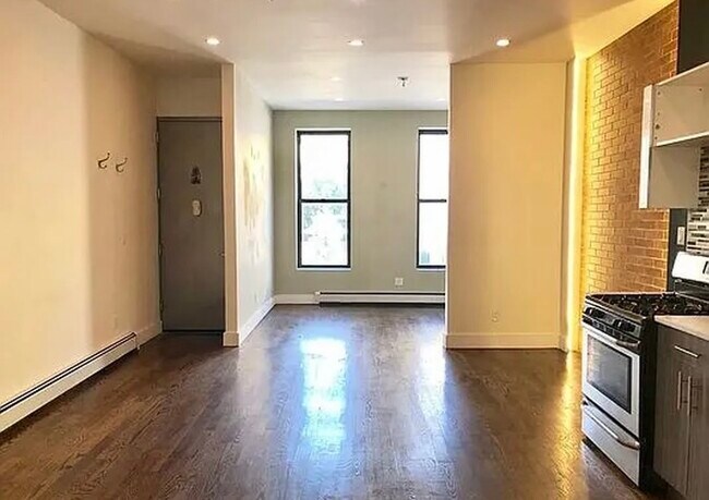 Photo - 165 Covert St Unit 1