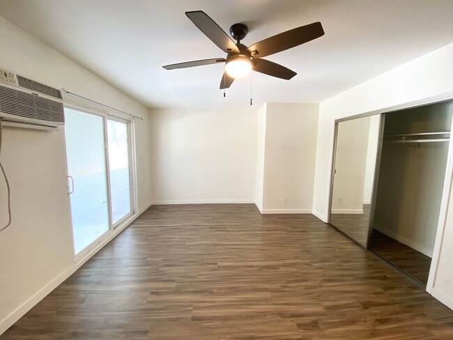 Building Photo - Charming 1-Bedroom Apartment with Modern U... Unit #12