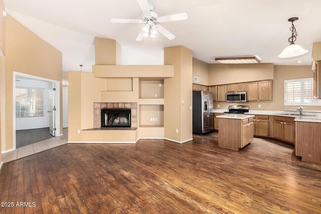 Photo - 15221 N 87th Dr