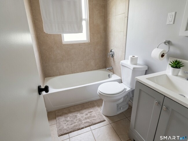Photo - 7 Bostwick Pl Unit 2