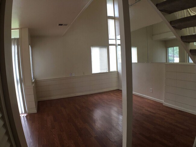 Photo - Seven Thirty, LLC (775) Unidad 775 #1