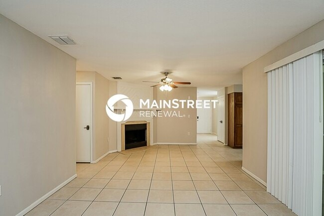 Photo - 4 Bedroom Pet-Friendly Home in St. Cloud, FL with Main Street Renewal