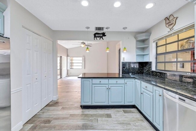 Photo - 2075 NW 15th Pl