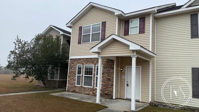 Photo - RATE DROP ALERT! (was $2100/month)