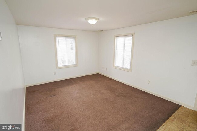 Photo - 401 Newton Terrace