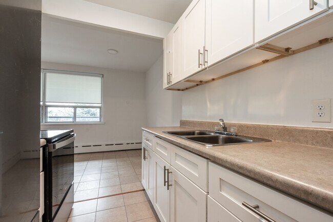 Photo - 27 Paxtonia Blvd Unit 103