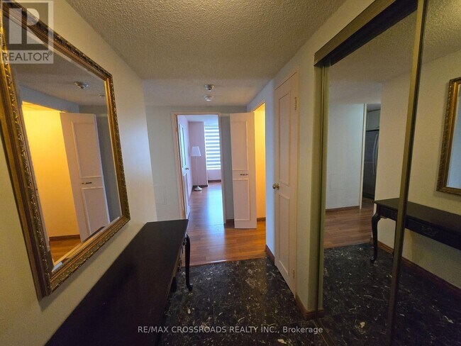 Photo - 5785 Yonge St Unité Ph202