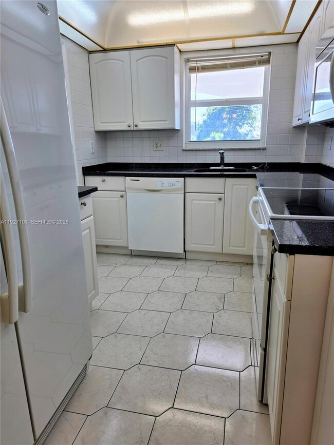 Photo - 501 Blue Heron Dr Unidad 319-A