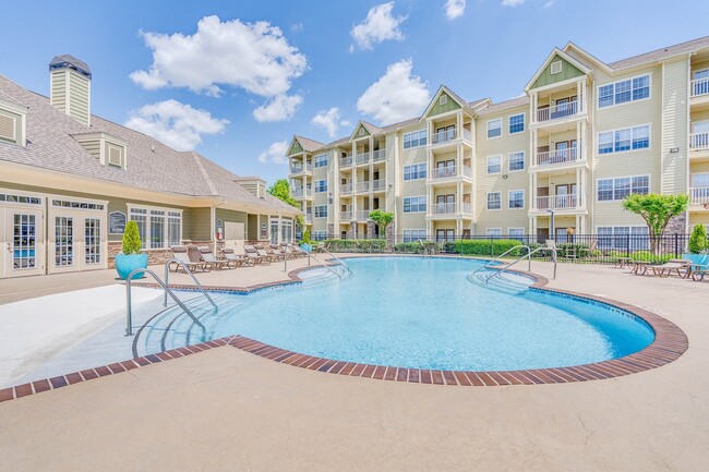 The Retreat at Spring Creek - The Retreat at Spring Creek Apartments